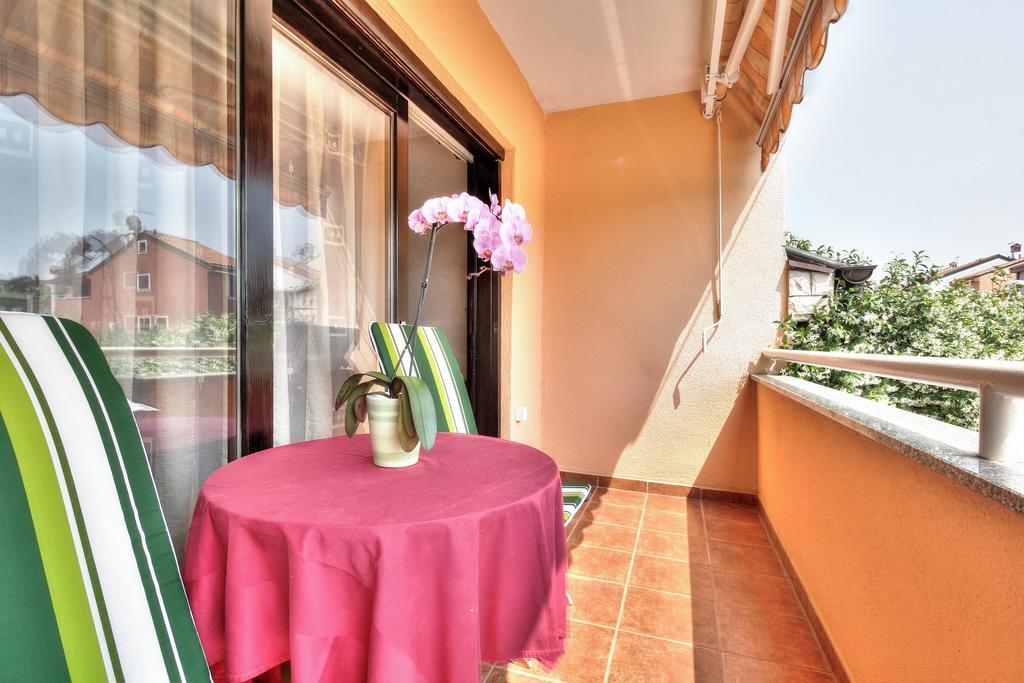 Apartment Roko Umago Exterior foto